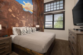 Unique Downtown Rental - La Dolce Vita Villas #5